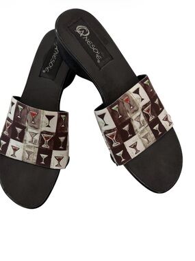 Martini Slide Sandals One Sole Cocktail-Print Strap Size 10 espresso martini